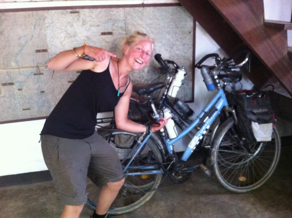 Pascale found our bikes and could not believe it. This is the picture she had sent us. 