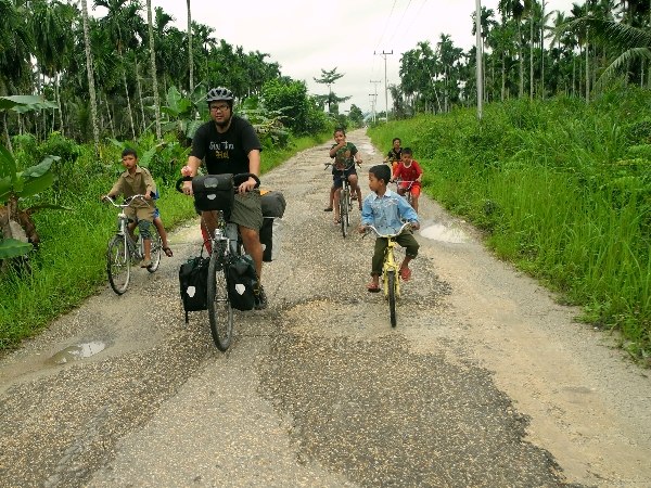 Children in Sumatra