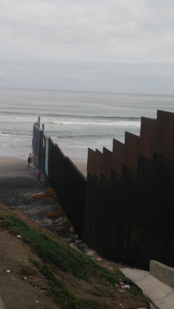 Left Mexico, right USA. This is the border at Playas de Tijuana