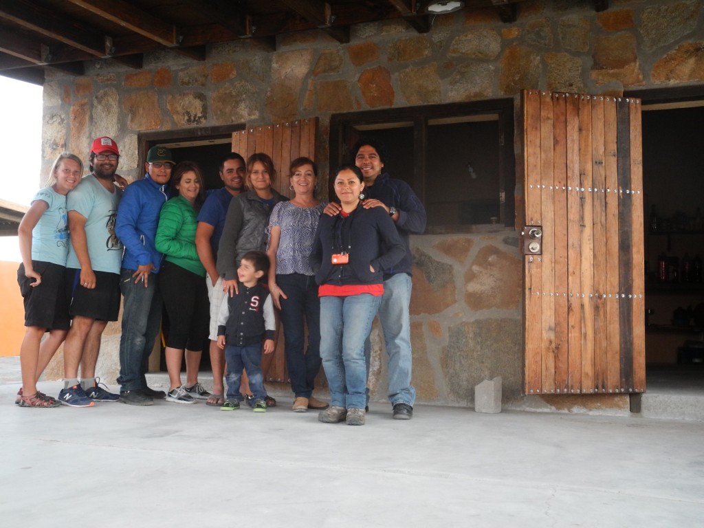 Our friends from Bahía de los Ángeles in Luz Maria's ranch. 