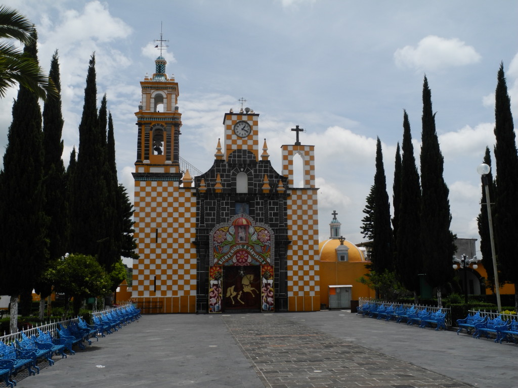 There's many churches in Puebla