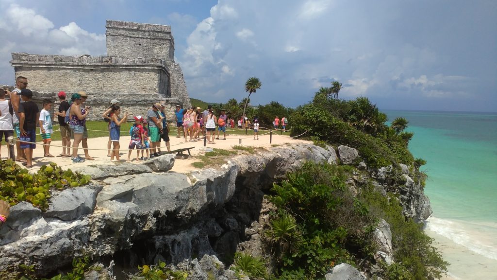 Archaeological wonders of Tulum right next to the Caribbean Sea